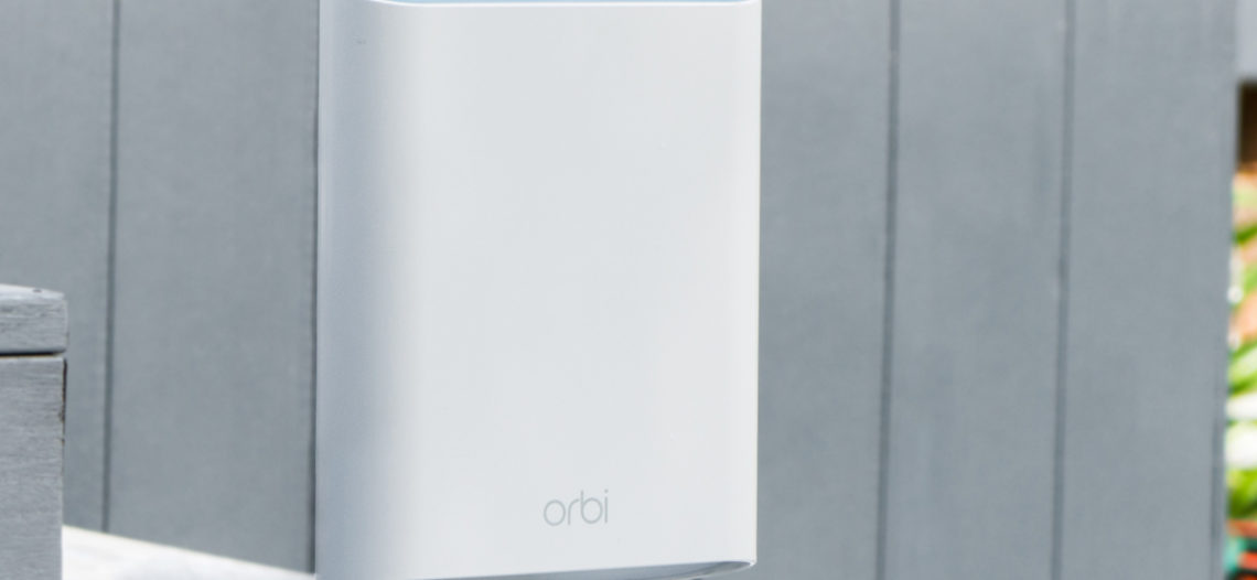 NETGEAR invite le Wi-Fi à l’extérieur grâce à son nouveau satellite Orbi Outdoor<span class="wtr-time-wrap block after-title"><span class="wtr-time-number">6</span> min de lecture pour cet article.</span>